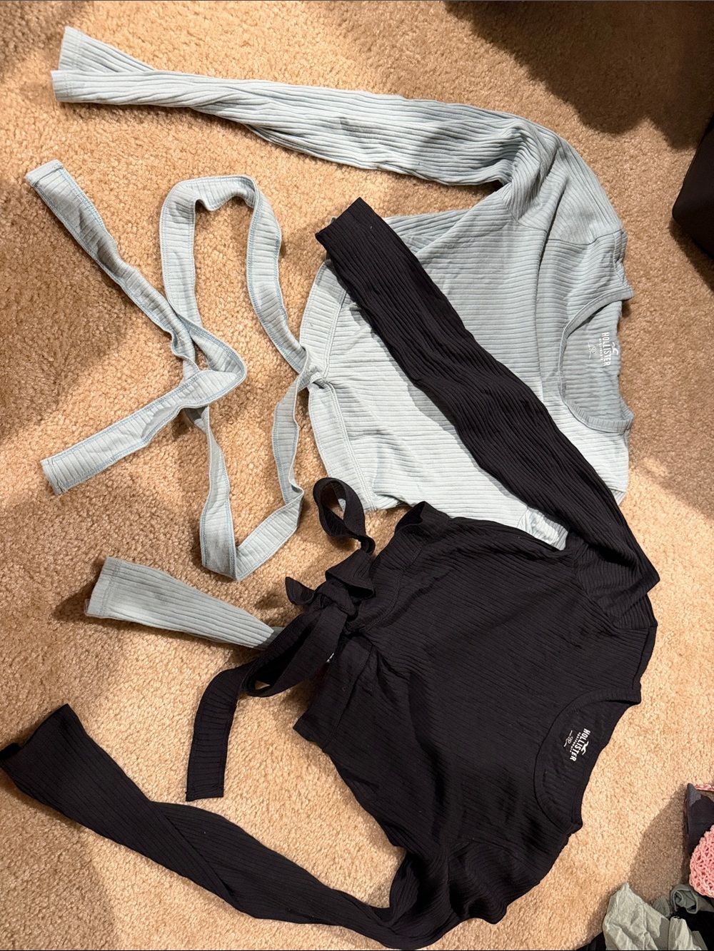 Hollister Ribbed Long-Sleeve Wrap Top - Black & Light Blue